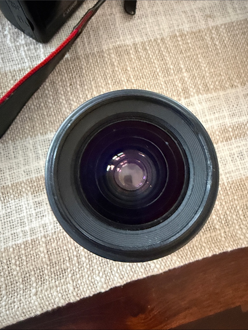 Canon DSLR Camera Kit with Black Body and Black Lenses - Picture 10 of 12